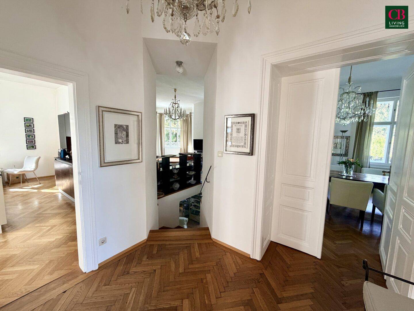 Eine Villa voller Seele, Geschichte und zeitloser Eleganz - View 4