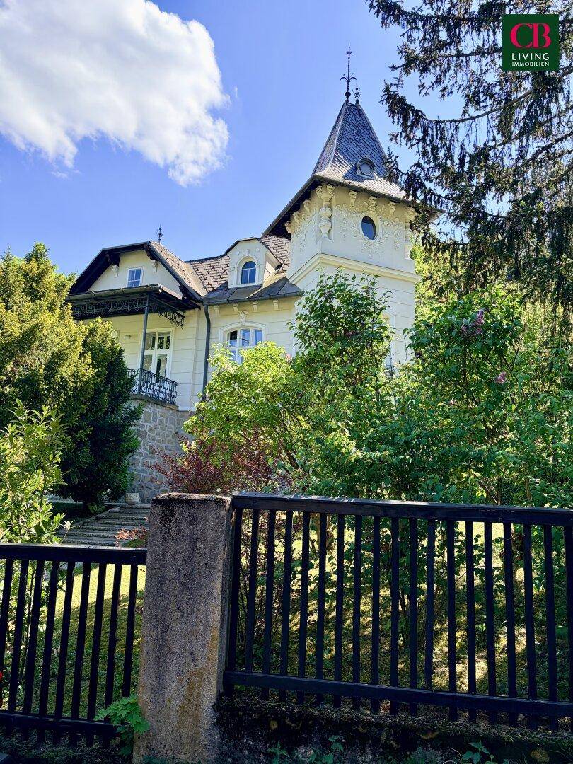 Eine Villa voller Seele, Geschichte und zeitloser Eleganz - View 2