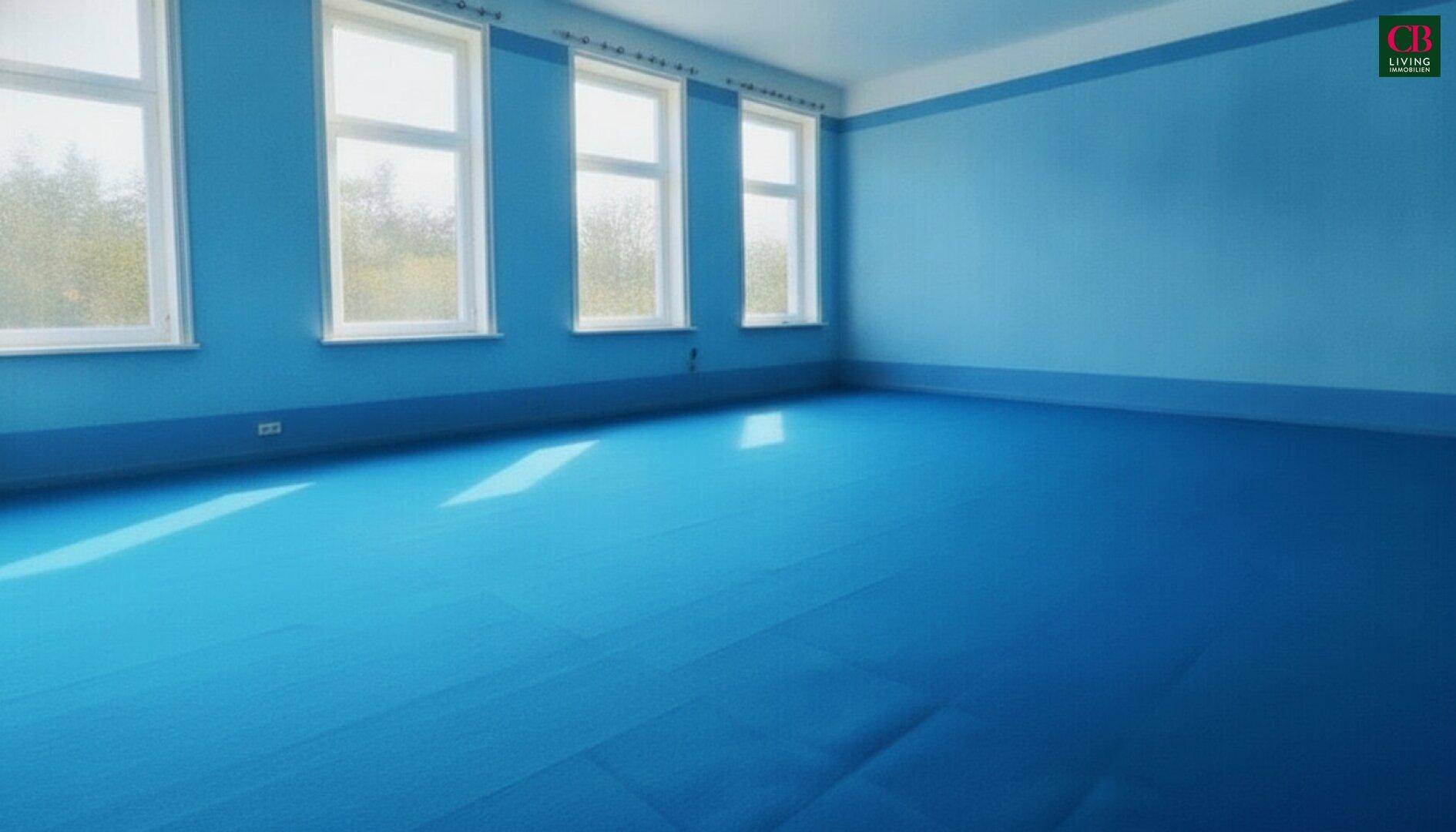 Leerer Raum mit leuchtend blauen Wänden und passendem Bodenbelag, durchflutet von Tageslicht.