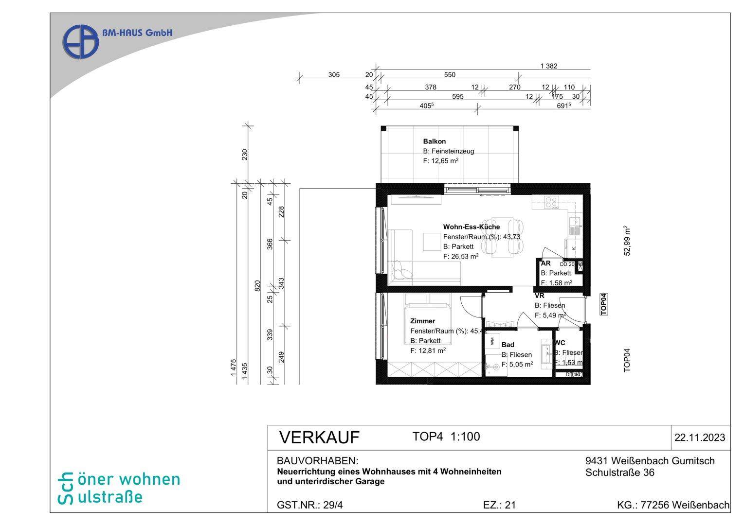 Grundriss der Wohneinheit TOP4 mit offenem Wohn-Essbereich, einem Zimmer, Bad, WC und Balkon.