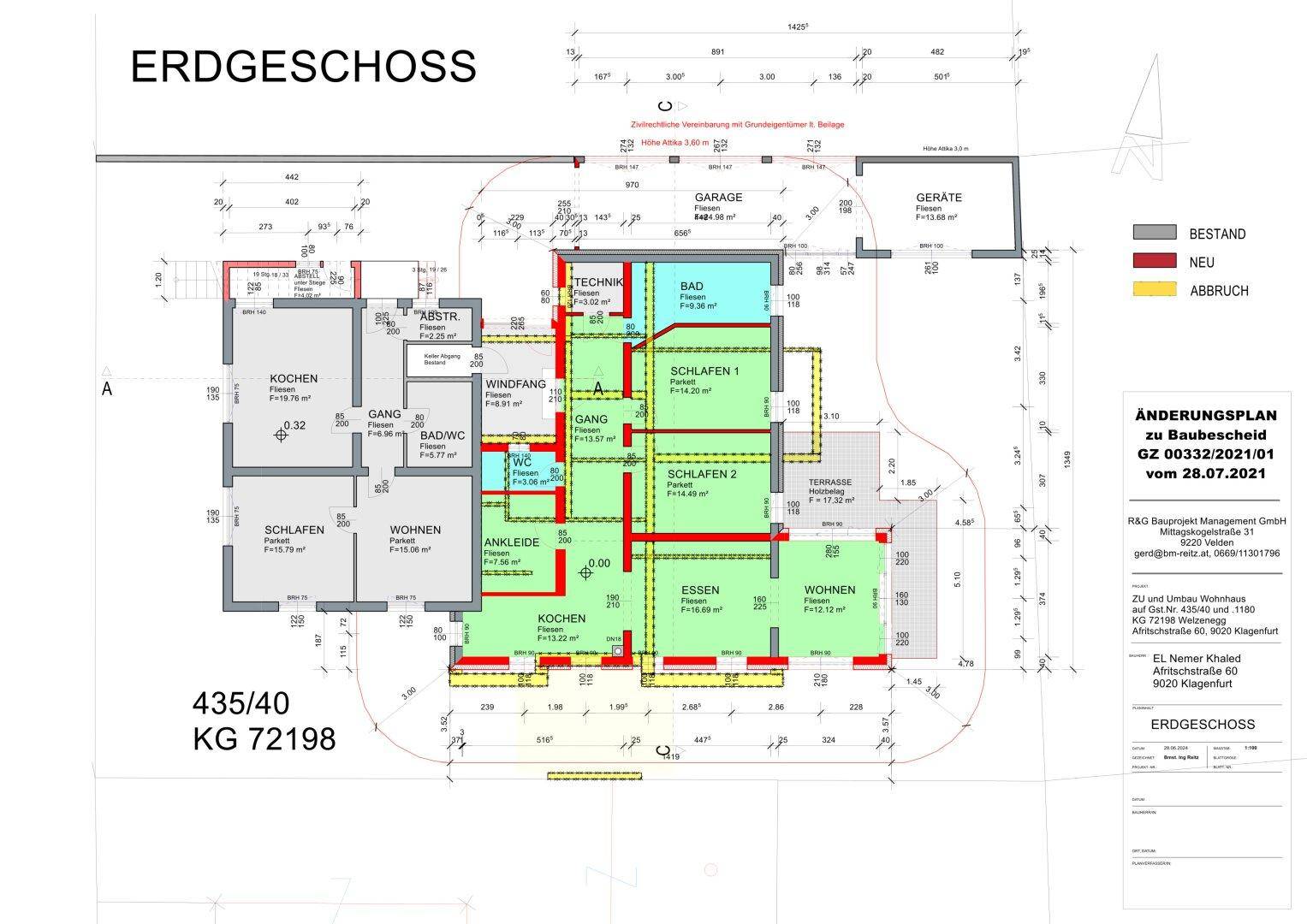 Grundriss des Erdgeschosses mit Wohn-, Schlaf- und Küchenbereichen sowie einer Terrasse und Garage.