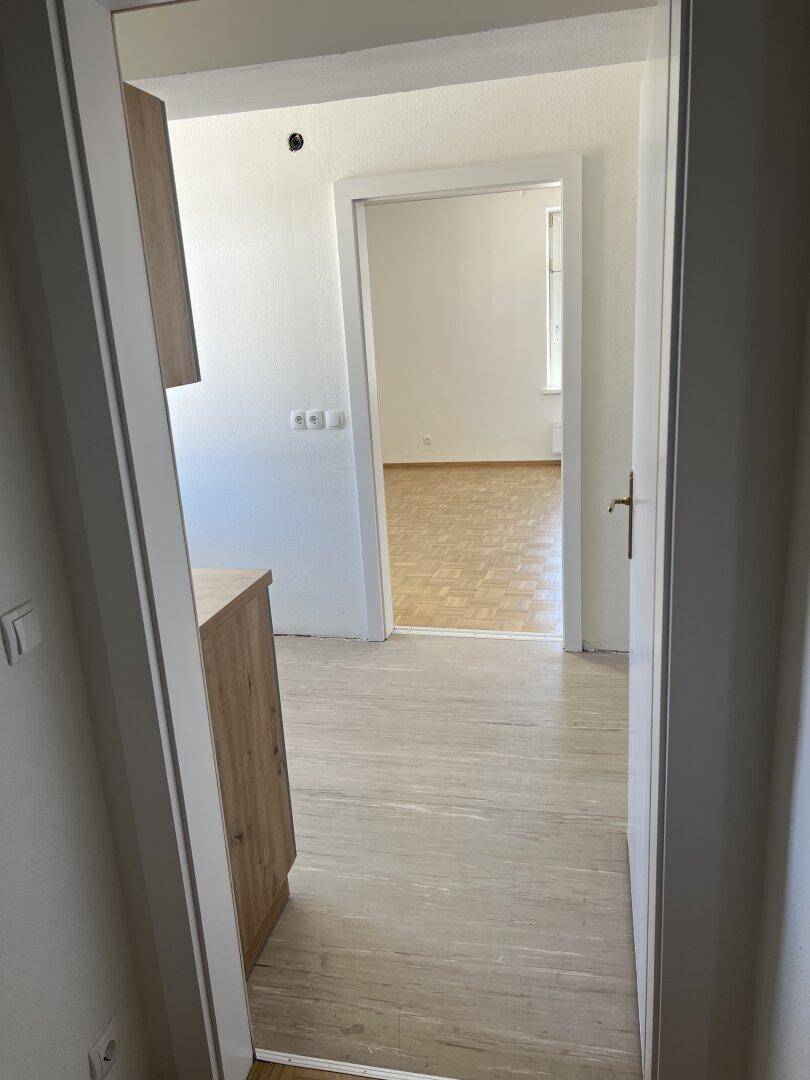 Saniert - neue Küche - Altbau - 3. Stock mit LIFT !! - Widok 3
