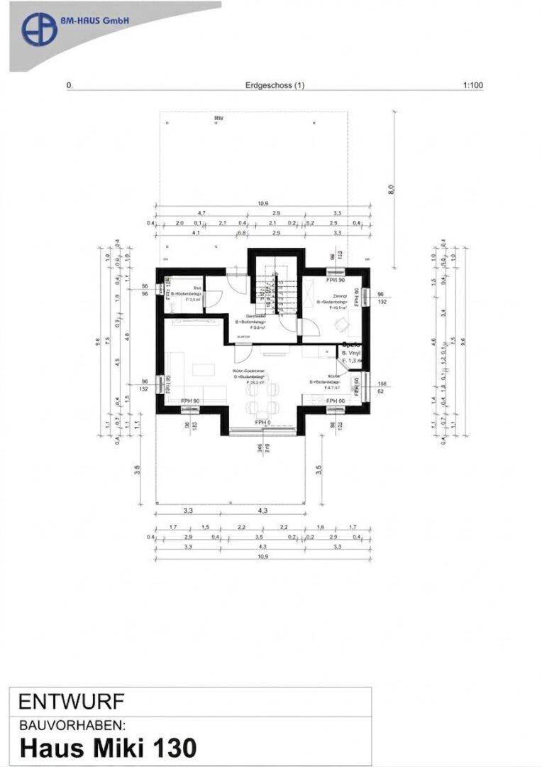 Grundriss des Erdgeschosses vom Haus Miki 130 mit offener Küche, Wohn- und Essbereich sowie separatem WC.