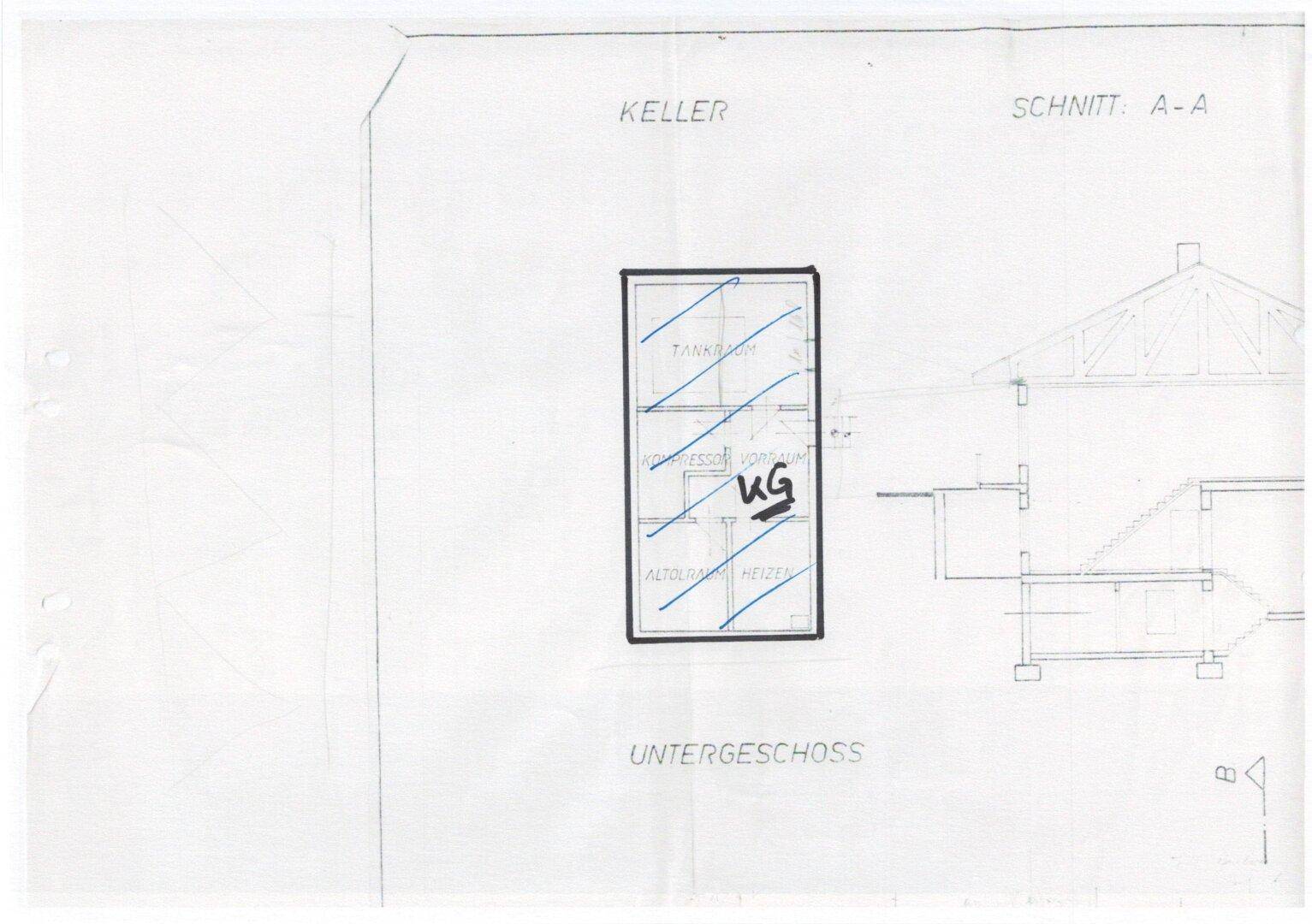 Schnittzeichnung des Kellers mit Tankraum und Heizungsbereich.