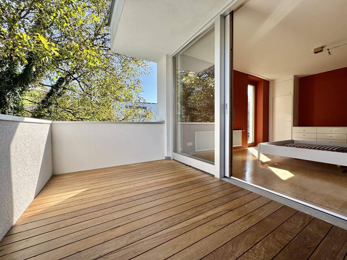 Terrasse beim Schlafzimmer