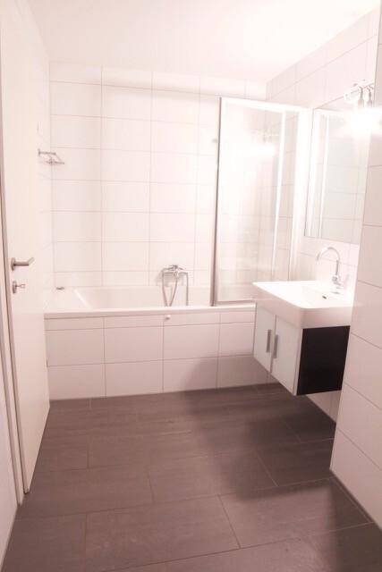 Badezimmer mit Wanne