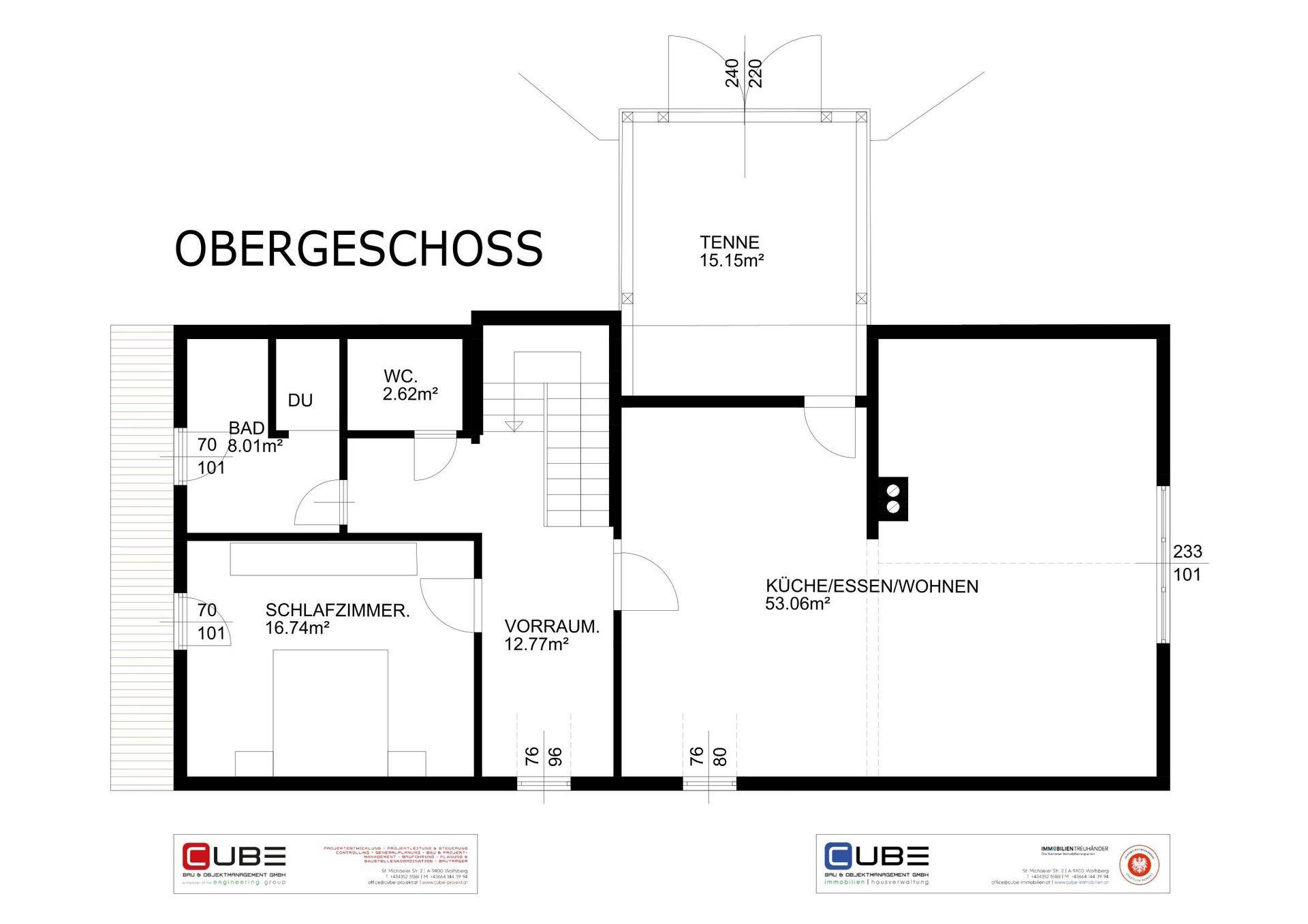 Grundriss des Obergeschosses mit Schlafzimmer, Bad, WC und offenem Wohn-Essbereich.