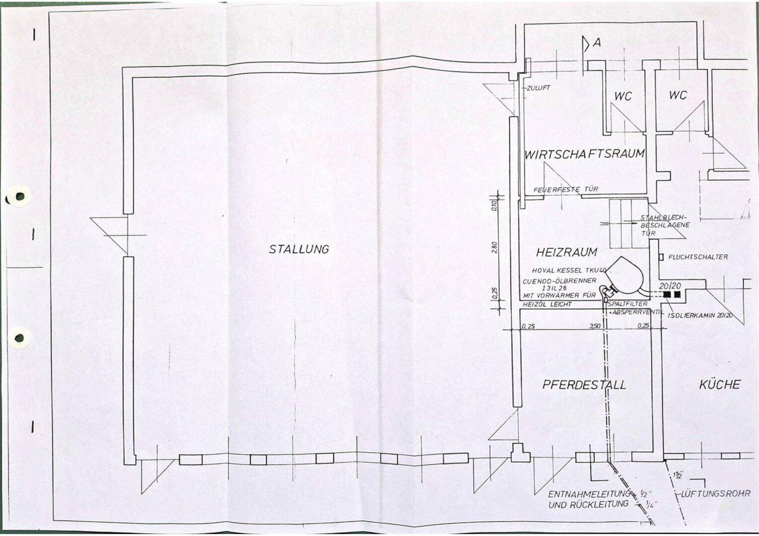 Grundriss des Untergeschosses mit Stallung, Heizraum und Wirtschaftsraum.