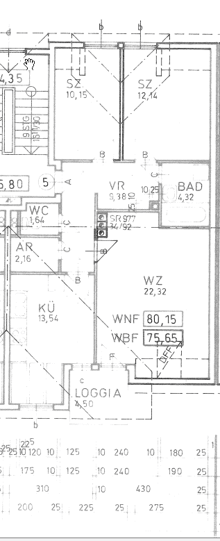 Grundriss einer Wohnung mit zwei Schlafzimmern, Wohnzimmer, Küche und Loggia.