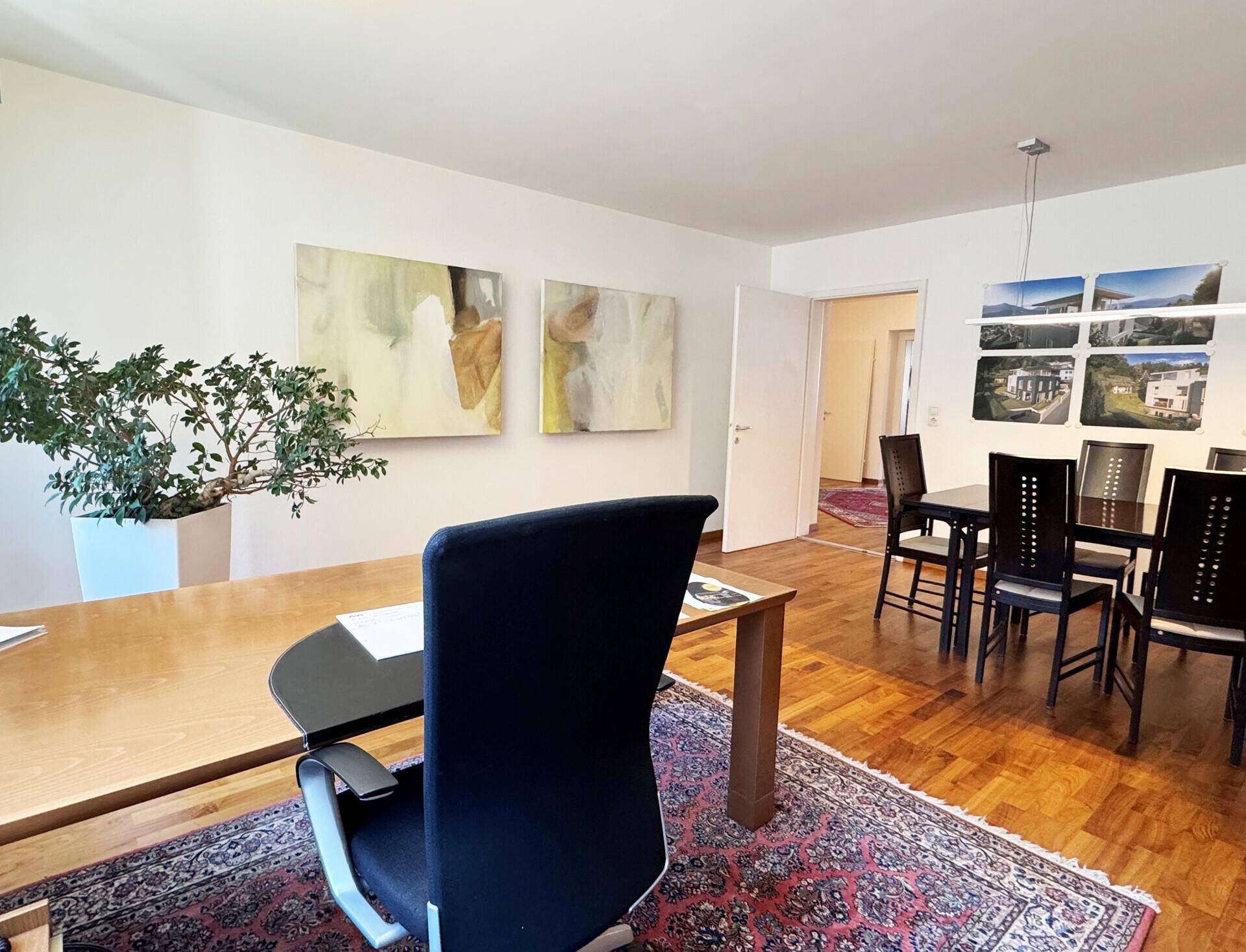 Büro im Zentrum - 4 Zimmer mit feudalem Eingangsbereich - Widok 3