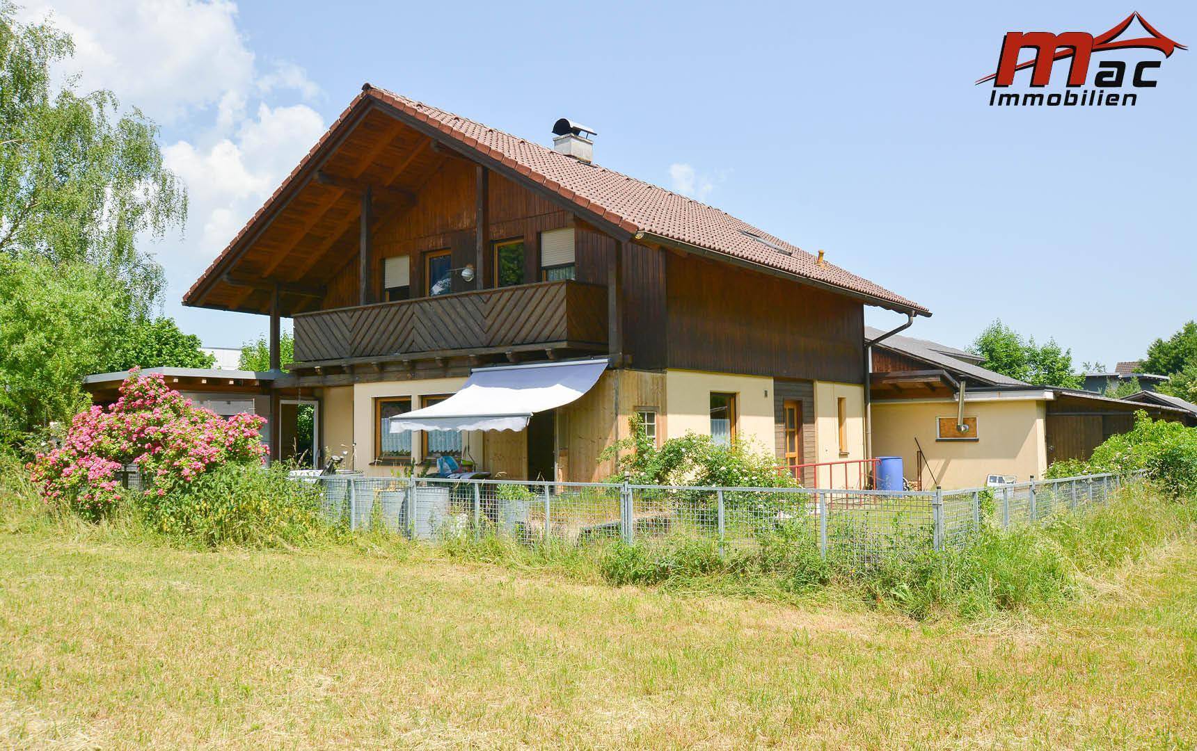 Familienfreundliches Einfamilienhaus in sonniger Lage - Ansicht 2