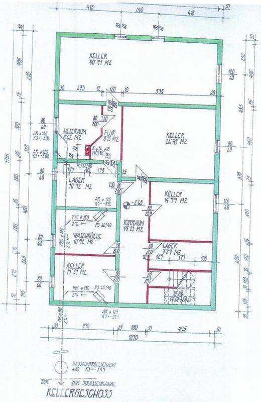 Grundriss des Kellergeschosses mit Heizraum, Waschküche und mehreren Kellerräumen.