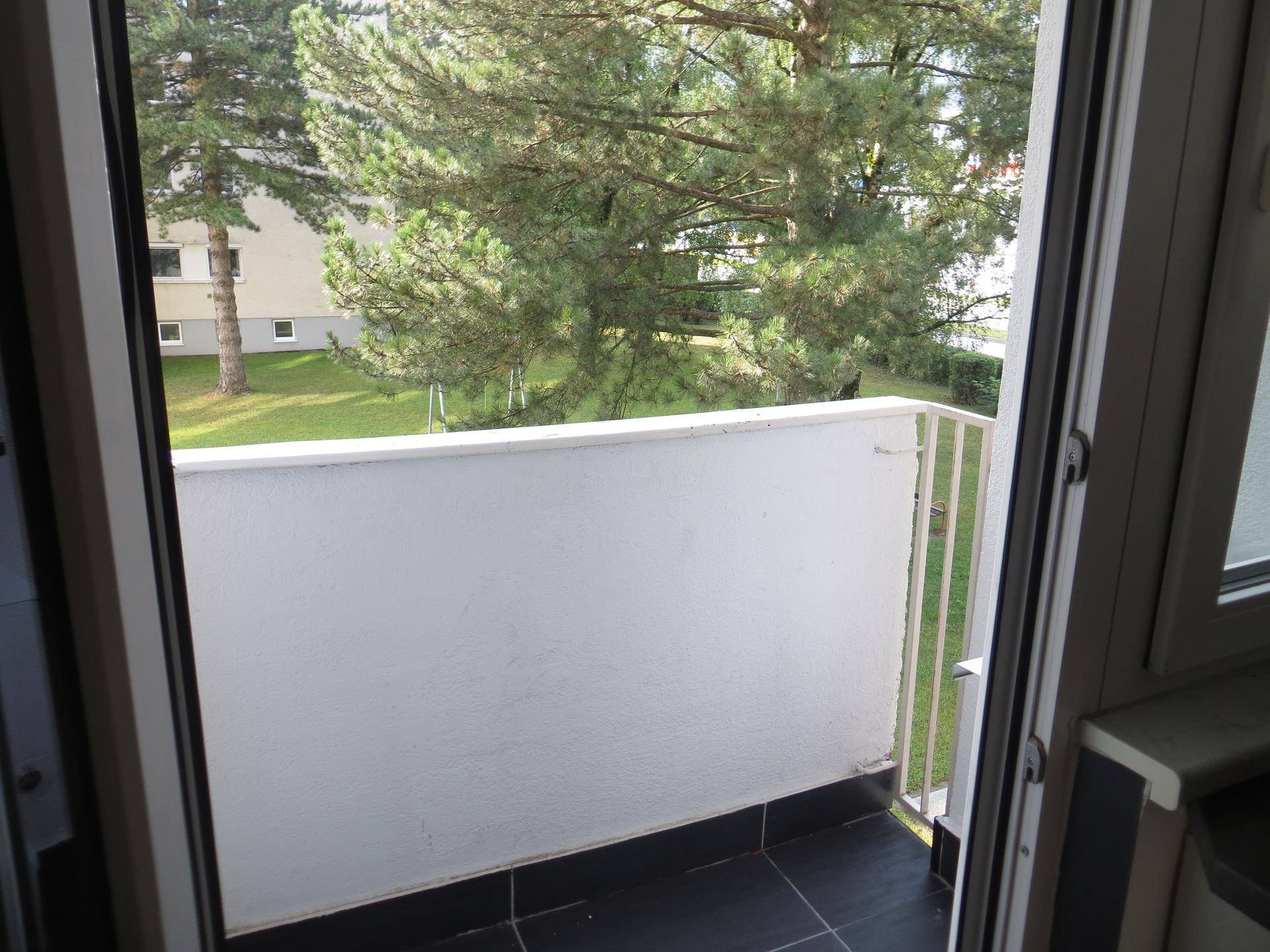 IBK-Hötting: Anlegerobjekt in UNI Nähe! Sanierte 3er Studenten WG-WHG mit 67m² Wnfl, Balkon und Keller! - Ansicht 4