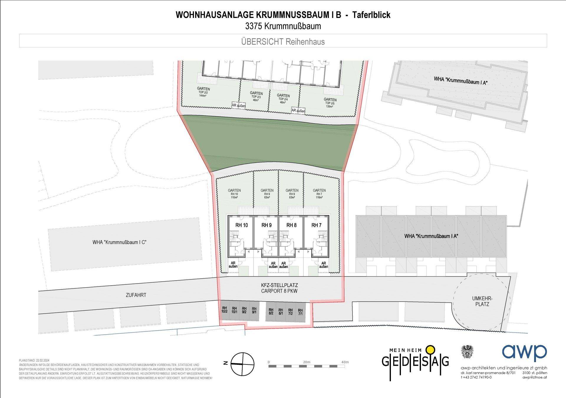 Übersicht der Reihenhäuser mit Gärten, Carports und Stellplätzen in der Wohnhausanlage.