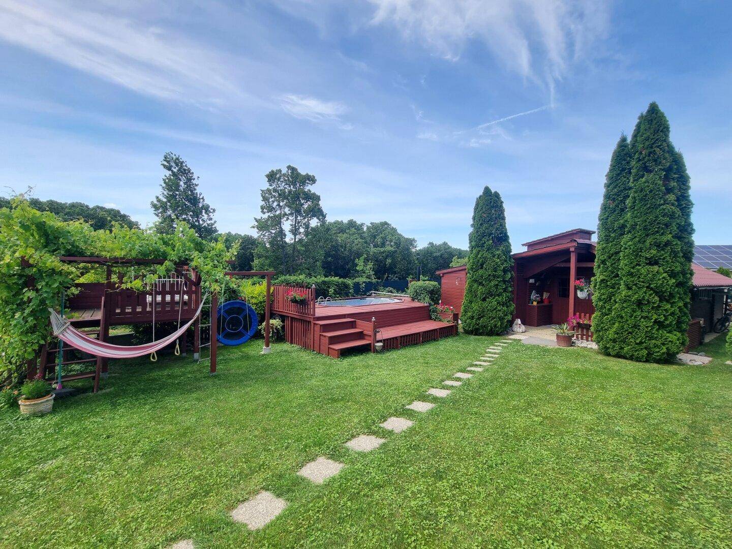 Garten, kl. Pool, Kinderspielplatz