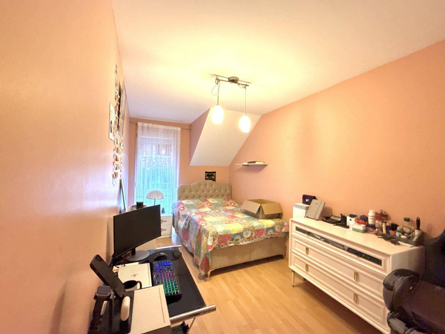 Schlafzimmer 2