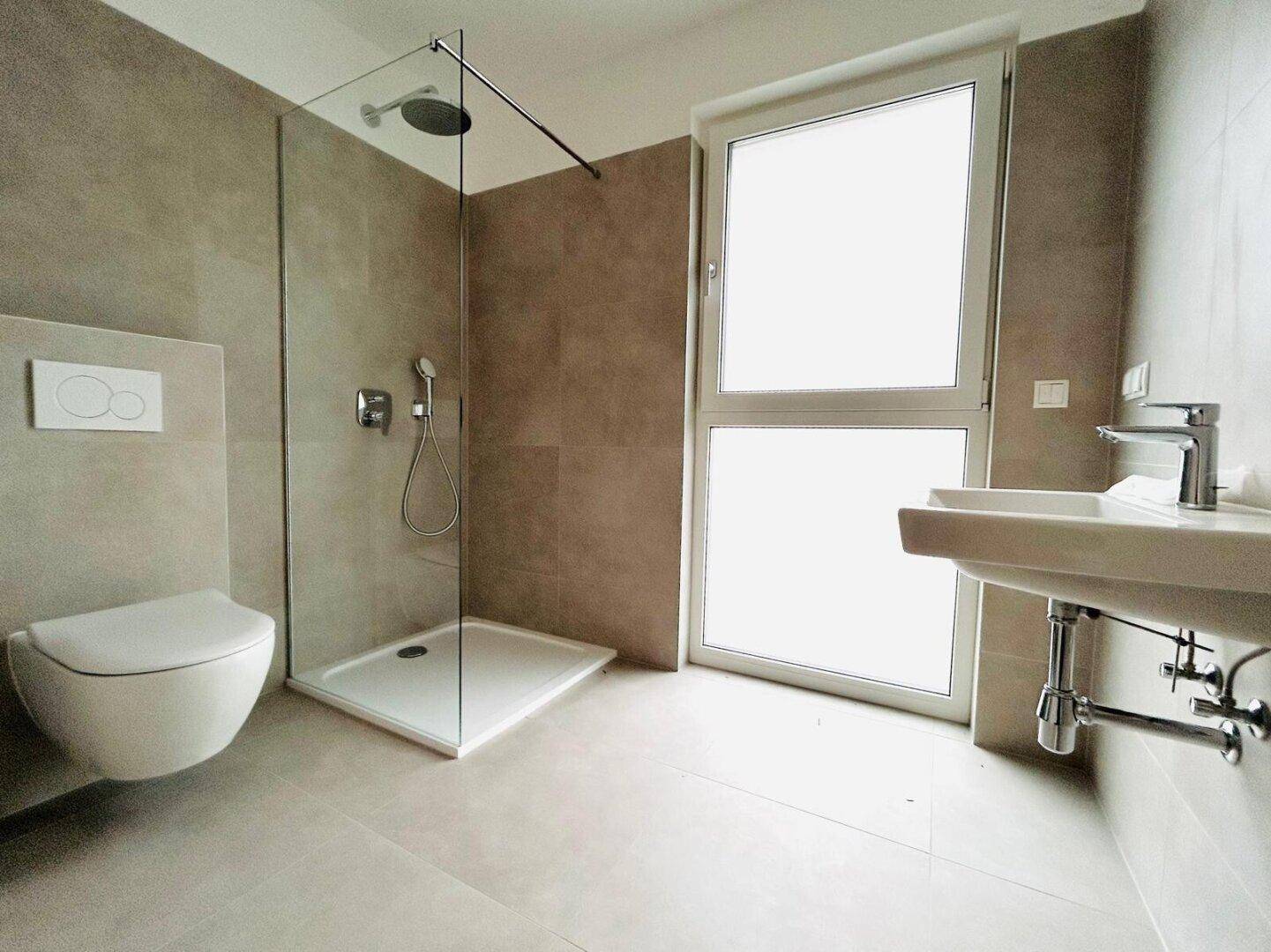 Badezimmer II mit Dusche