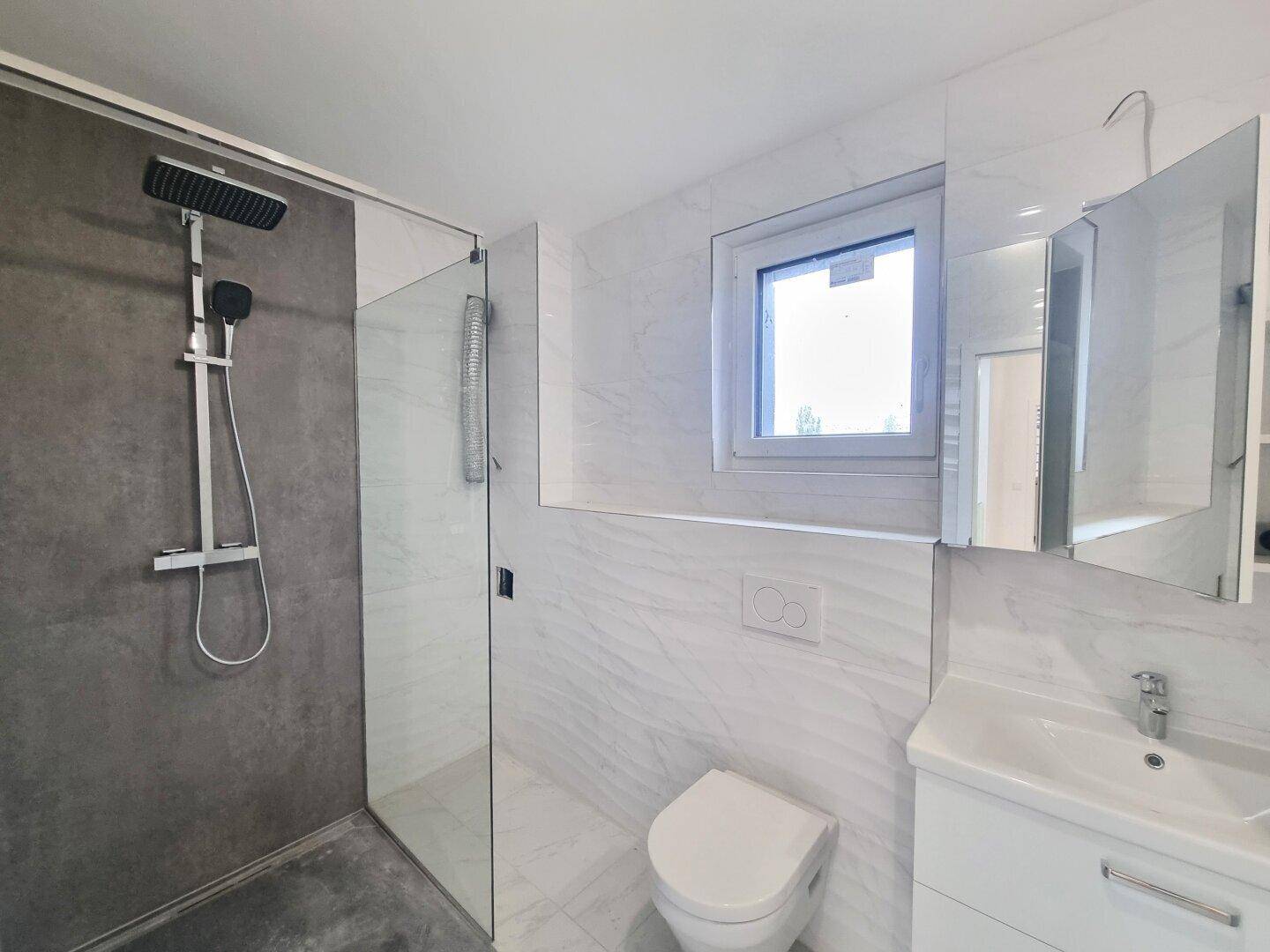 Ausstattung - Badezimmer II