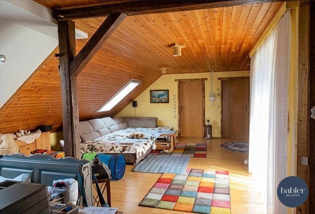 Großzügiges Wohnhaus mit zwei Wohneinheiten, idyllischem Garten und Pool in Ruhelage von Trumau | ca. 237 m² Nutzfläche - Ansicht 3