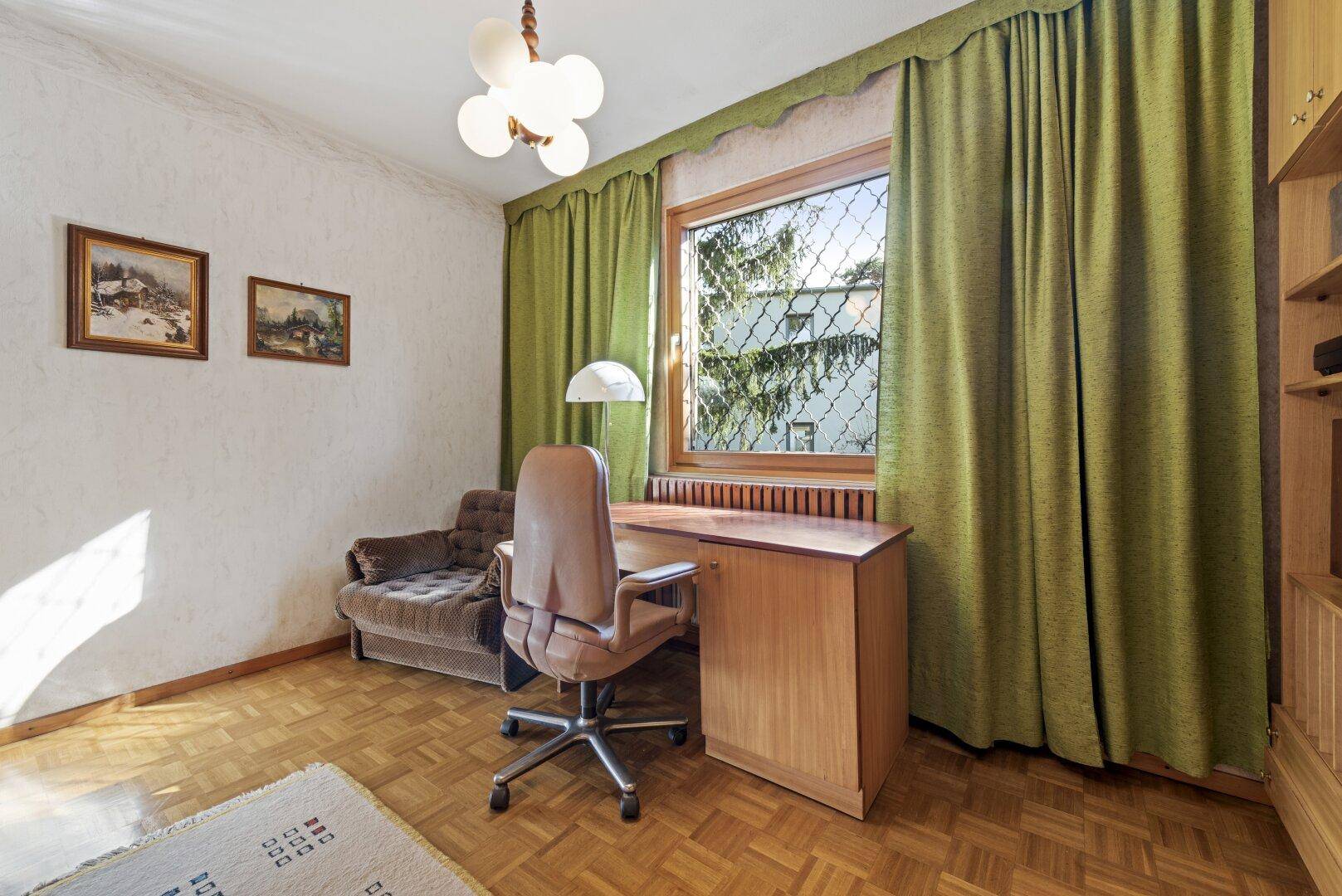 Arbeitszimmer
