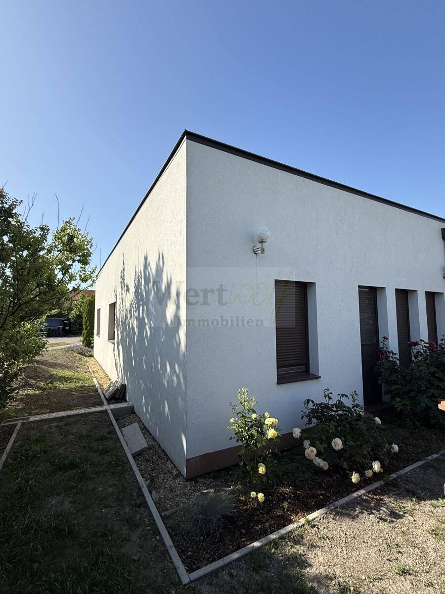 Haus Gartenansicht