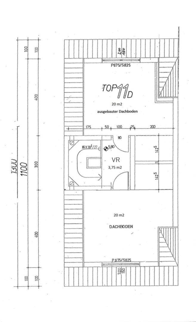 Grundriss des Dachgeschosses mit ausgebautem Dachboden und Stauraum.