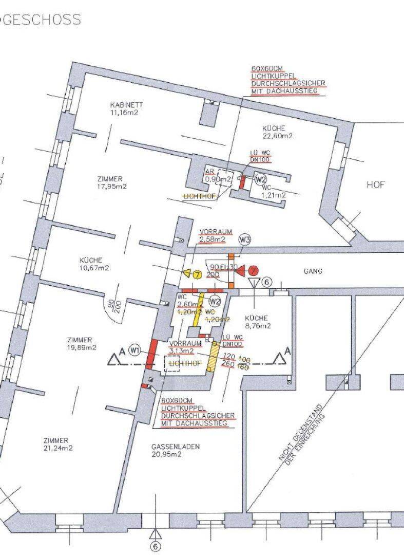 Detaillierter Grundriss mit Raumaufteilung, Flächenangaben und Lichtkuppeln für eine Wohnung.