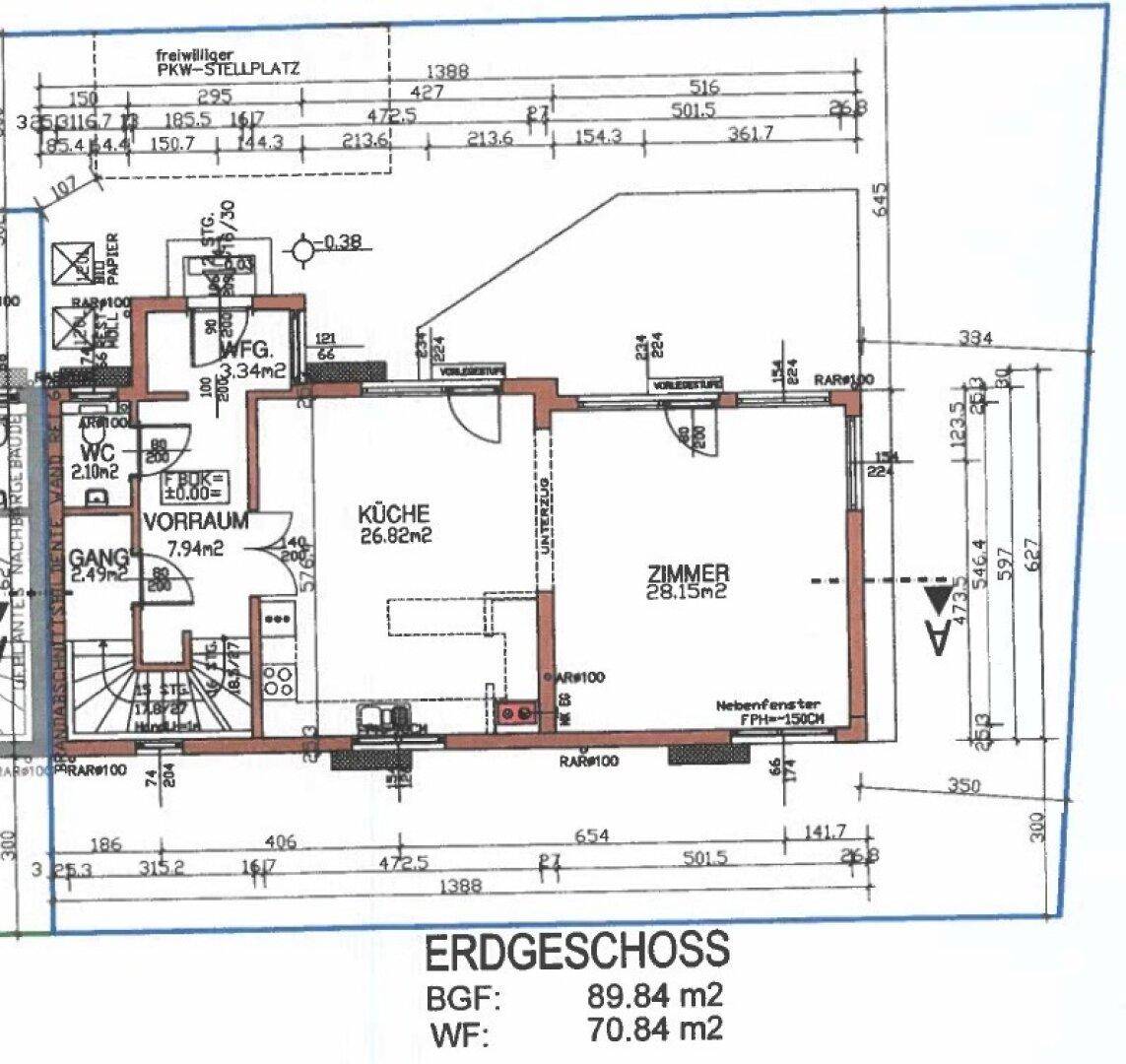 Grundriss des Erdgeschosses mit Küche, Zimmer, Vorraum und WC.
