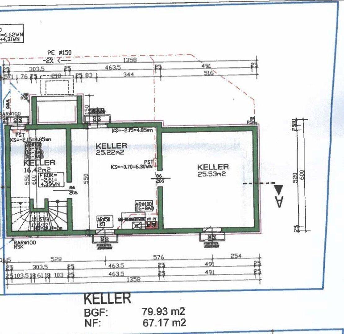 Grundriss des Kellers mit mehreren Kellerräumen und Treppenaufgang.