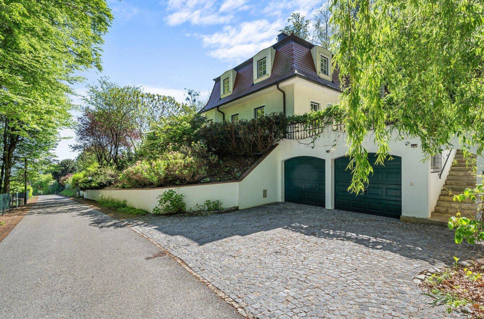 Wunderschöne Villa mit Pool und weitläufigem Grundstück, Nähe Pressbaum by Lifestyle Properties