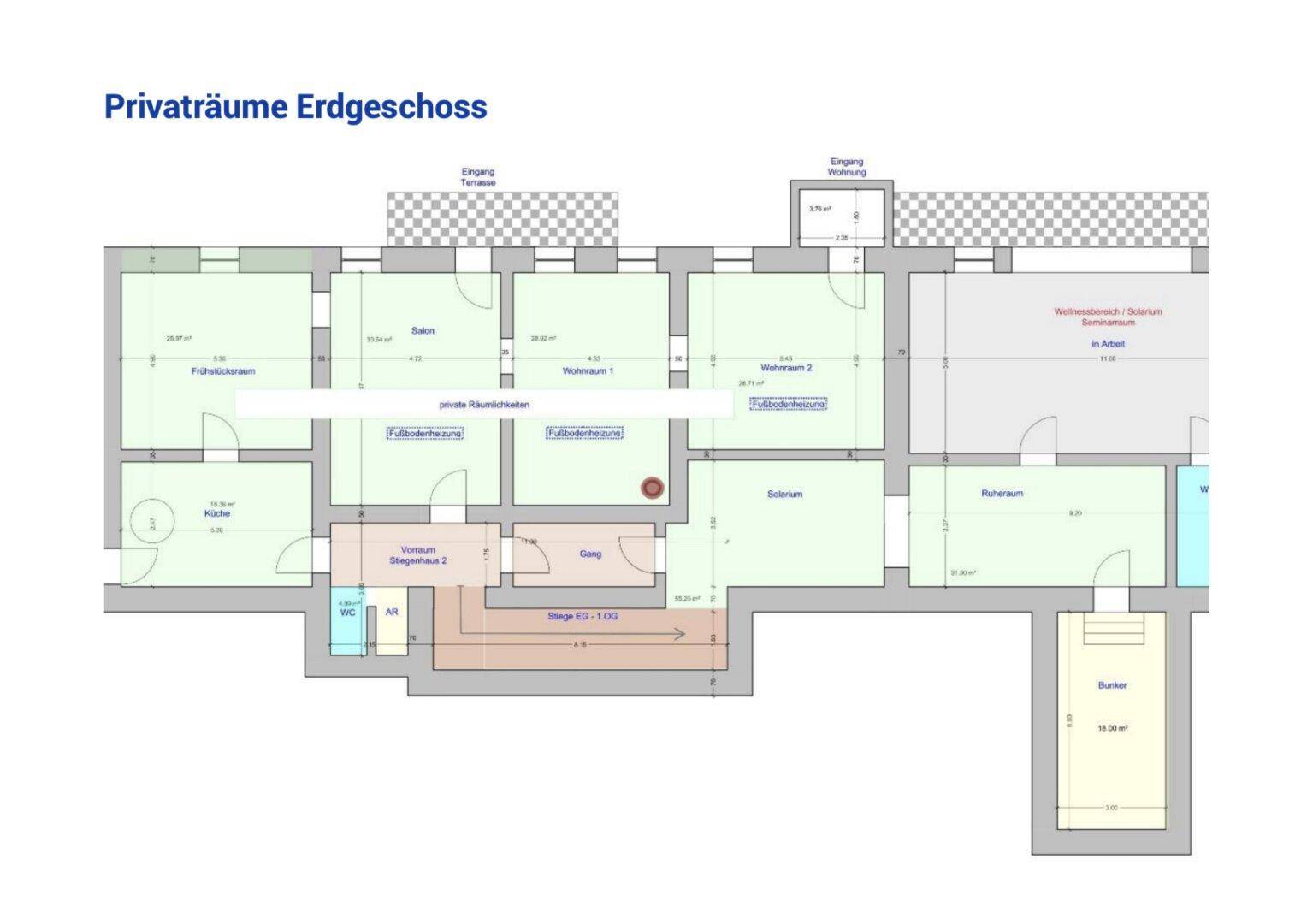 Grundriss des Erdgeschosses mit privaten Räumen und Terrassenzugang.