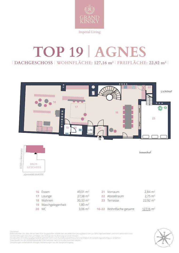 Grundriss des Dachgeschosses der Wohnung Top 19 mit offenem Wohn-Essbereich und großer Terrasse.