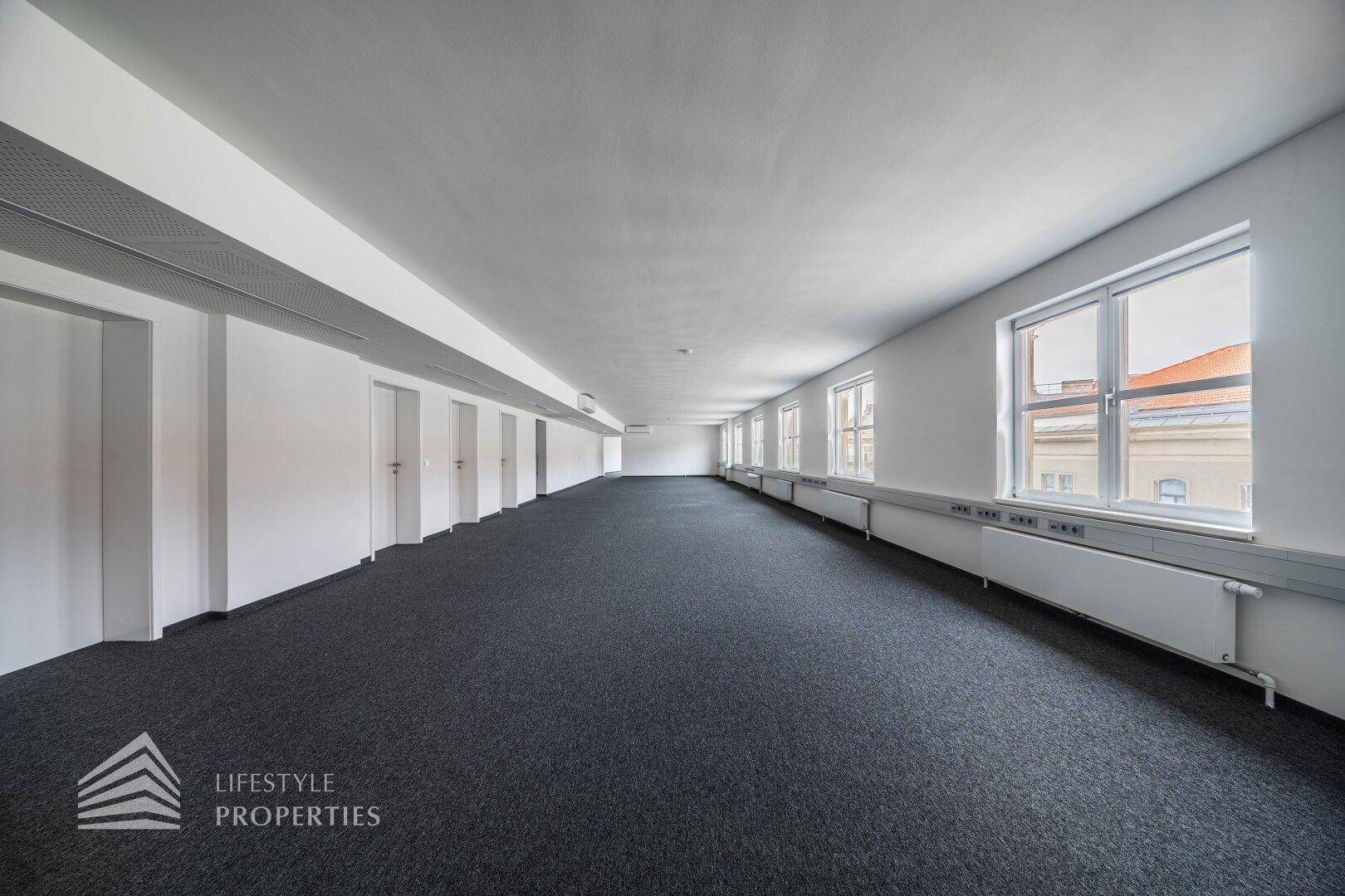 Erstbezug! Geräumiges 5-Zimmer Büro in Toplage - Widok 2