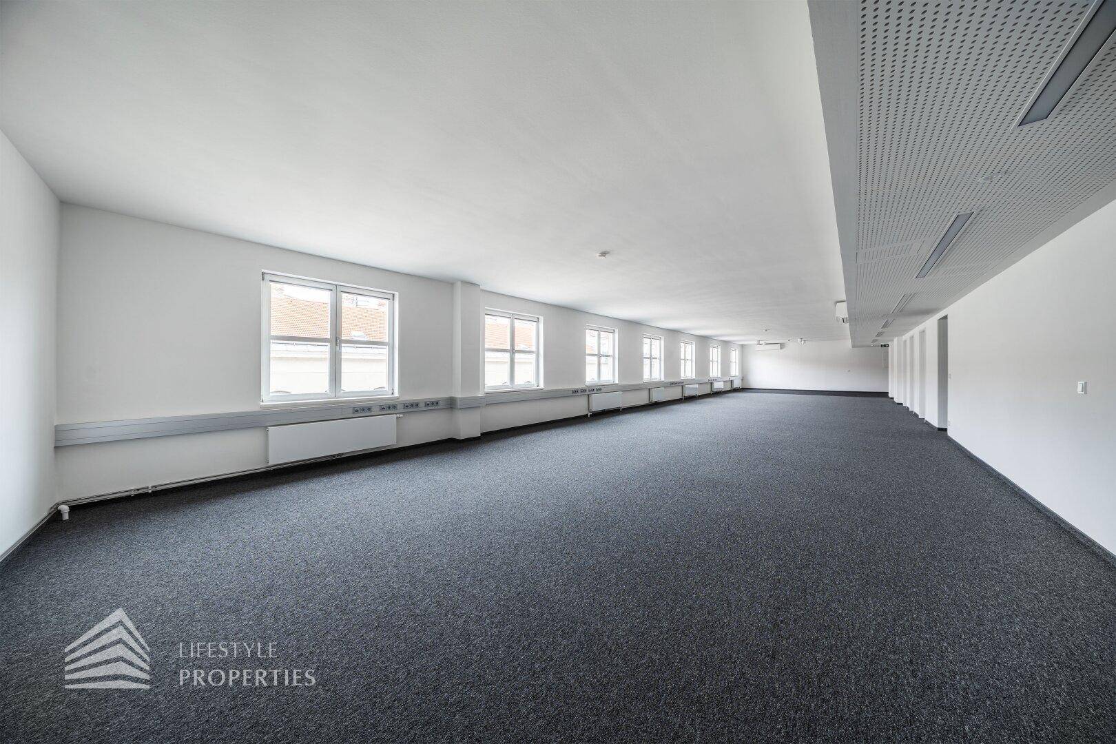 Erstbezug! Geräumiges 5-Zimmer Büro in Toplage - Więcej