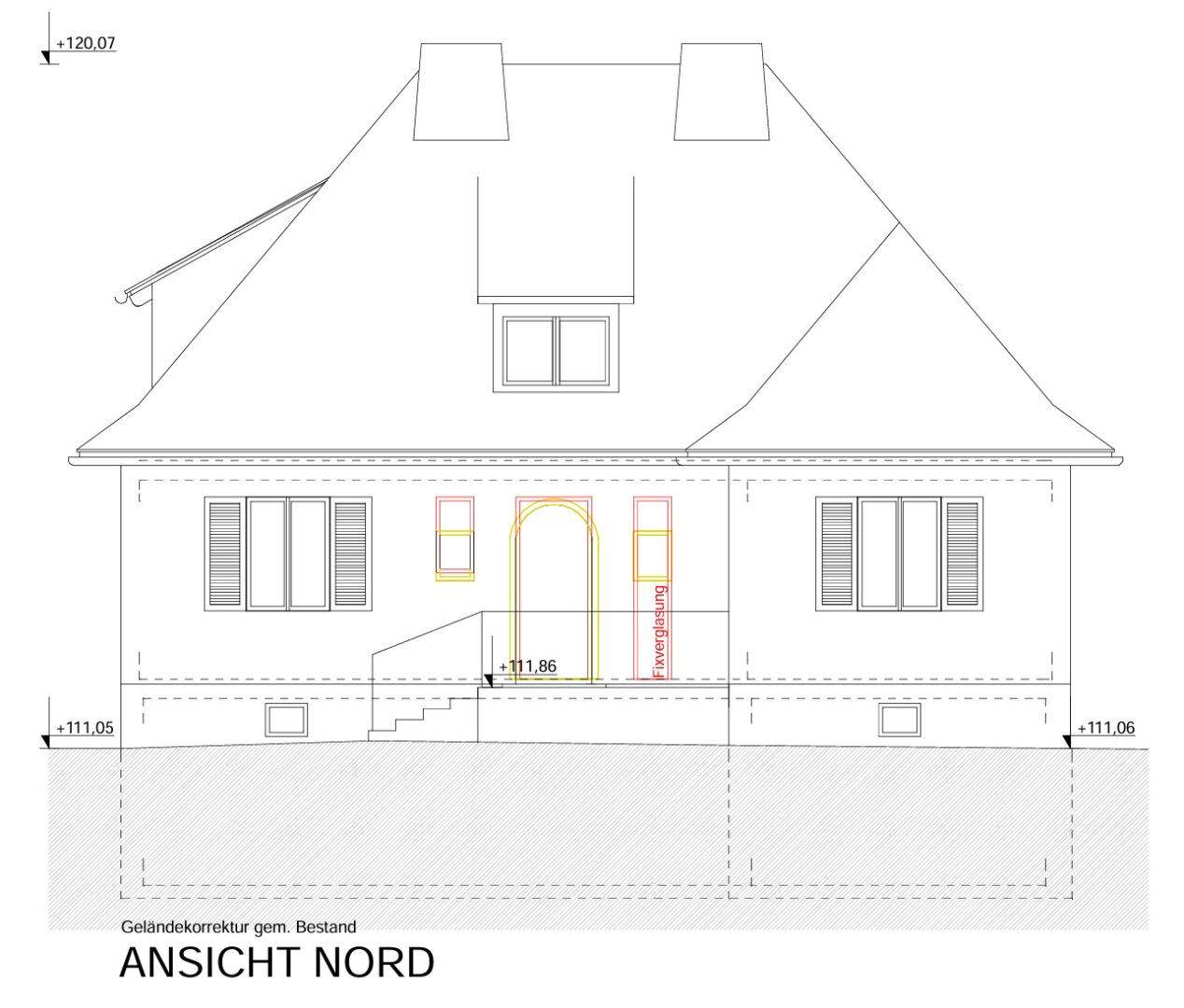 Nordansicht des Gebäudes mit Fenstern, Eingangsbereich und Dachform.