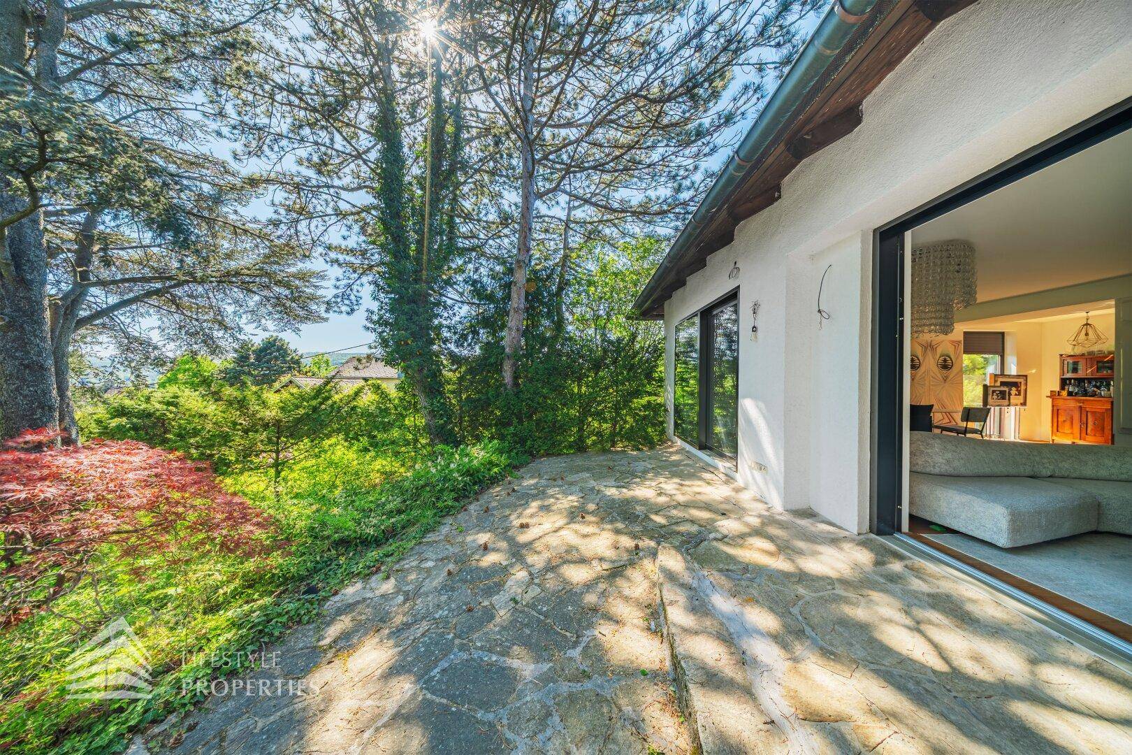 Traumhaftes Einfamilienhaus mit Gartenparadies - Mehr