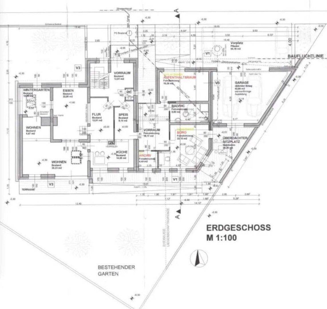 Ausführlicher Grundriss des Erdgeschosses mit Wohnbereichen, Küche, Wintergarten und Garage.