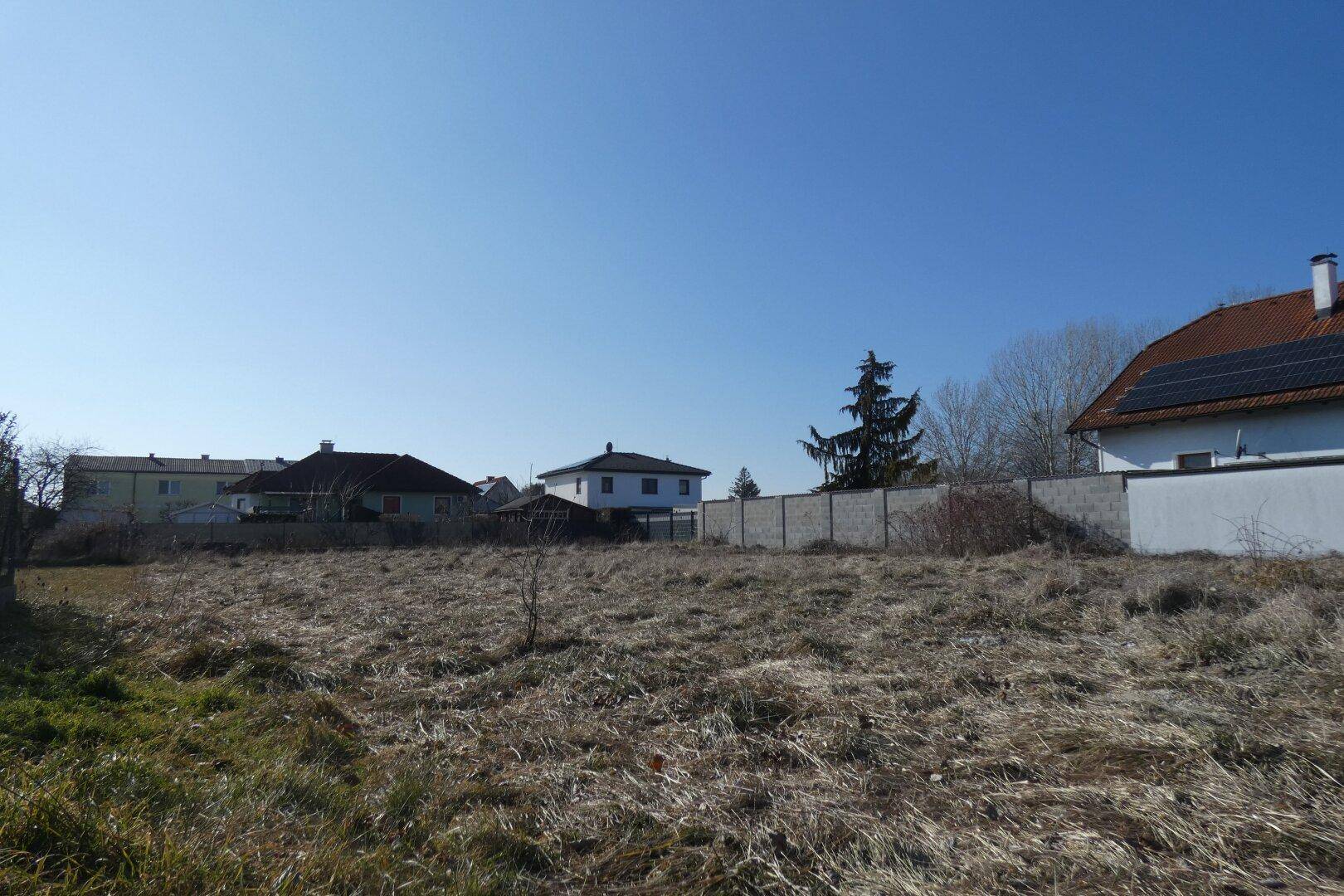 BAUGRUNDSTÜCK IN RUHIGER SACKGASSE – pohled 3