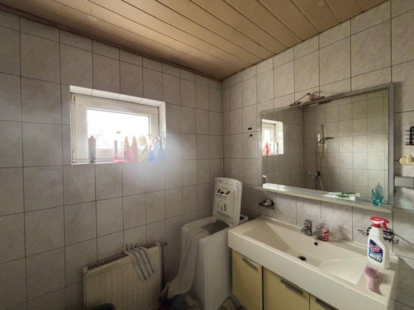 Siegendorf - Verwirklichen Sie Ihren Wohntraum – Haus mit Potenzial, Garten &amp; Nebengebäude - Ansicht 5
