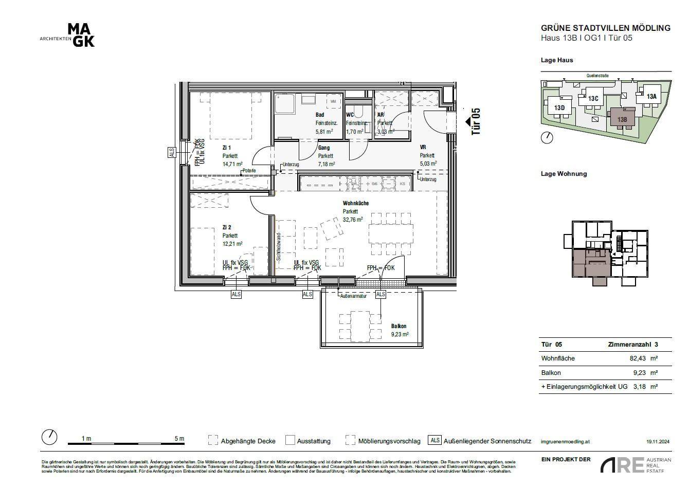 Grundriss einer Wohnung mit drei Zimmern, offenem Wohnbereich, Bad, WC und Balkon.