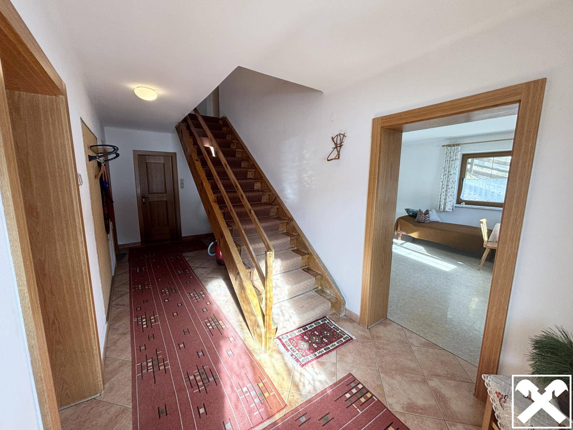 Haus mit Traumaussicht in Trins – viel Platz &amp; großes Potenzial für Ihr Traumzuhause! - Mehr