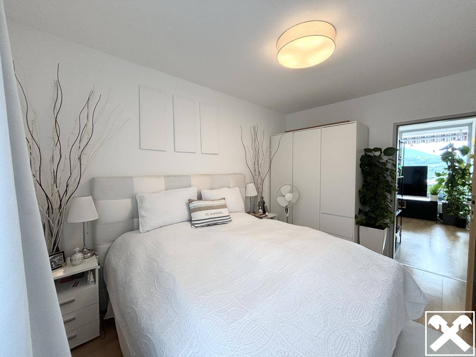 Schlafzimmer 1