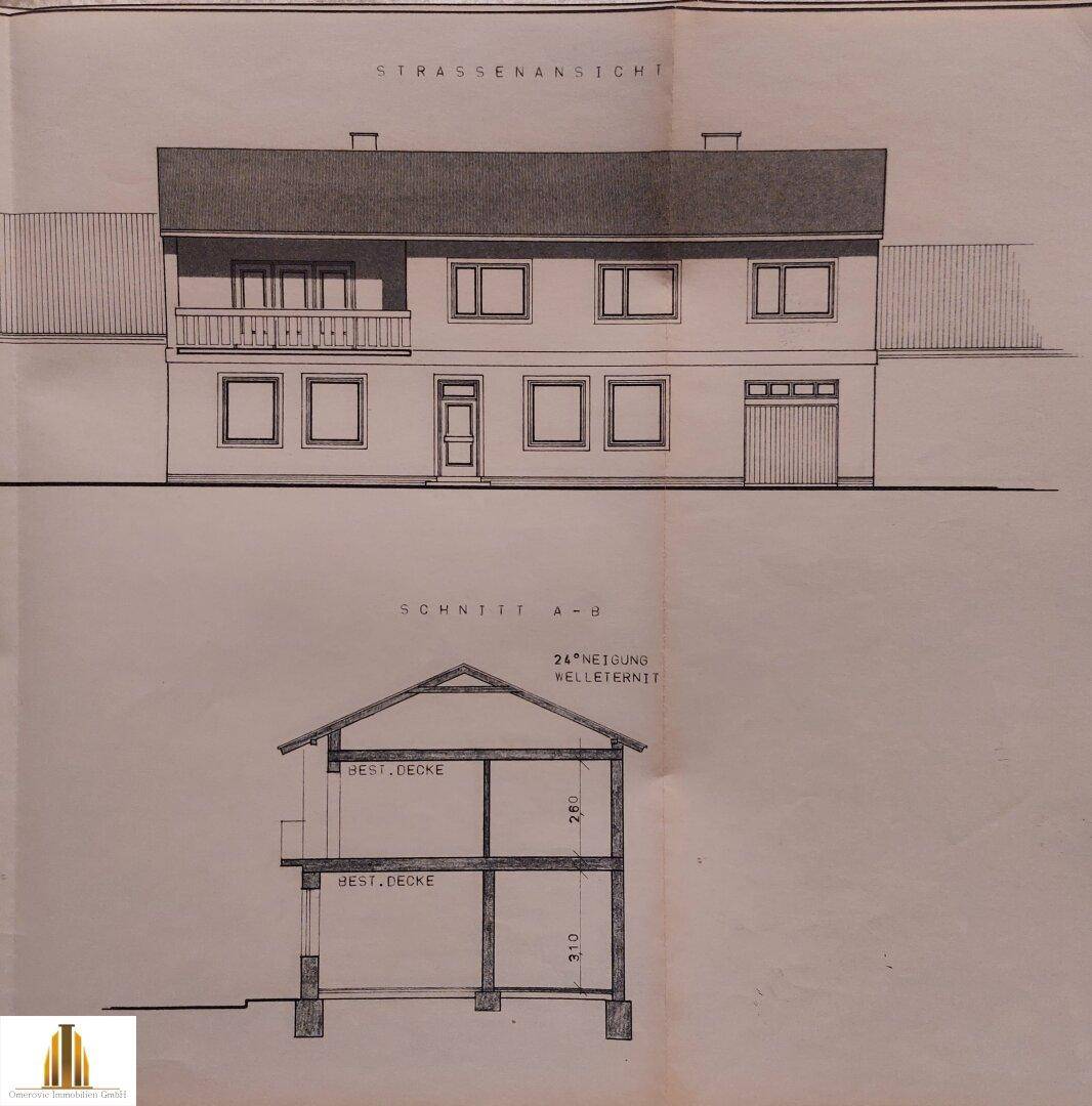 Architektonische Zeichnung der Straßenansicht und eines Schnitts durch das Gebäude mit Dachneigung.