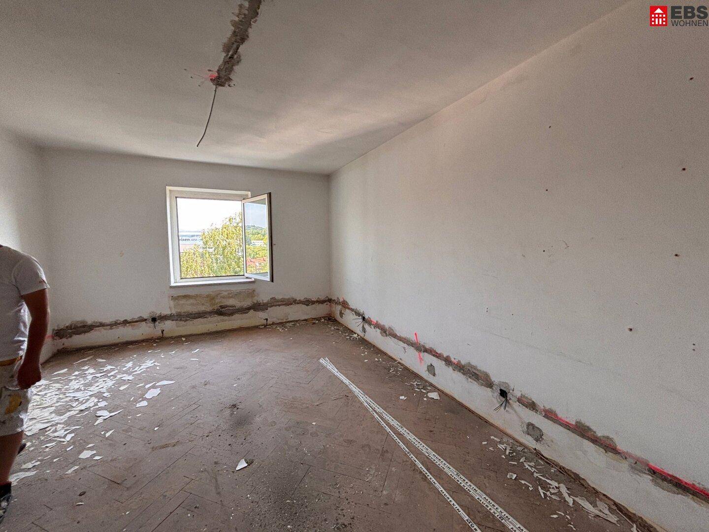 Derzeit in Sanierung! Ein Ort zum Ankommen: Großzügige 2-Zimmerwohnung mit viel Tageslicht - am Minnesängerplatz - Froschberg! Verfügbar ab 01.08.2026! - Ansicht 4