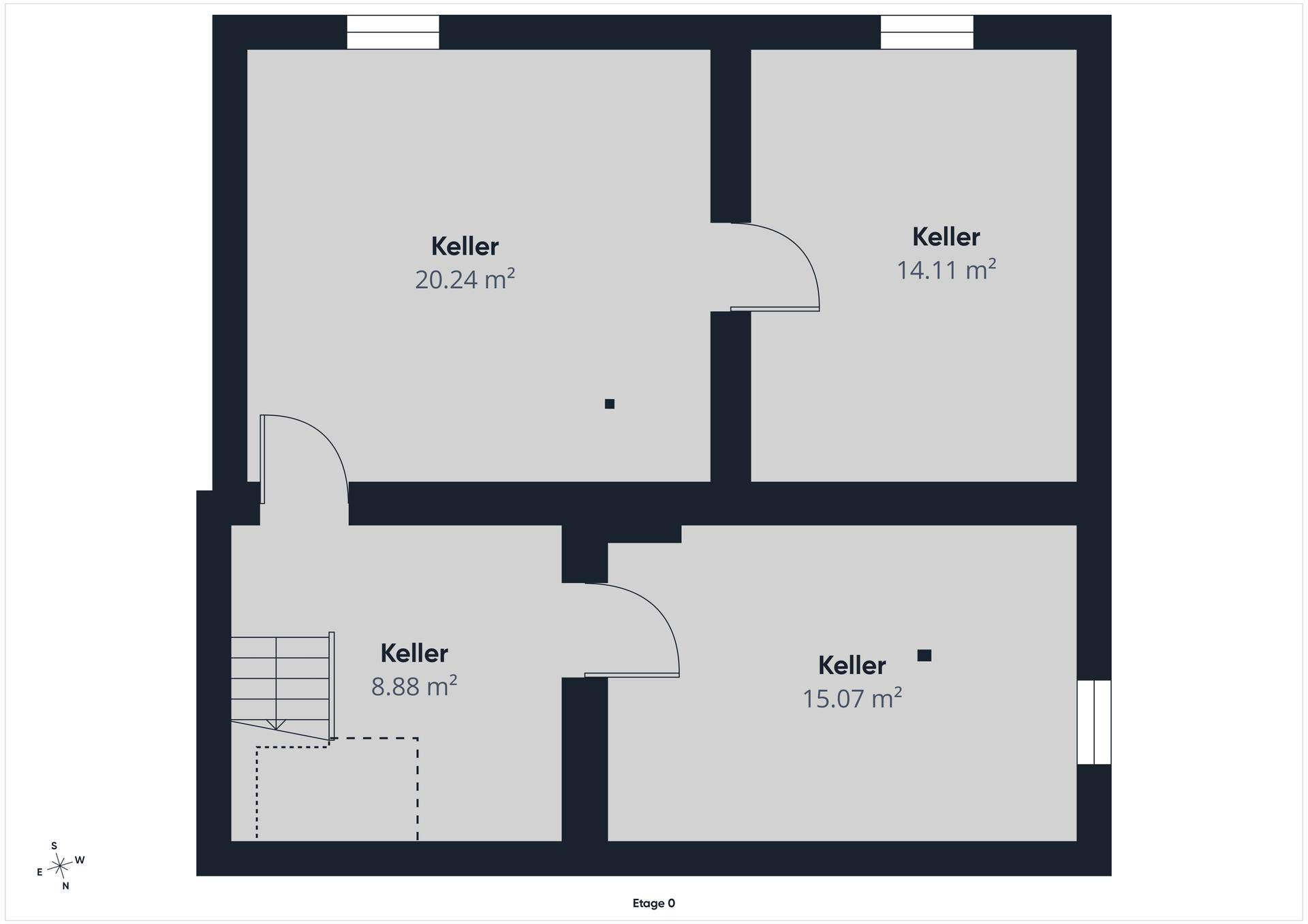 Grundriss der Kellerebene mit vier geräumigen Kellerräumen und Treppenabgang.
