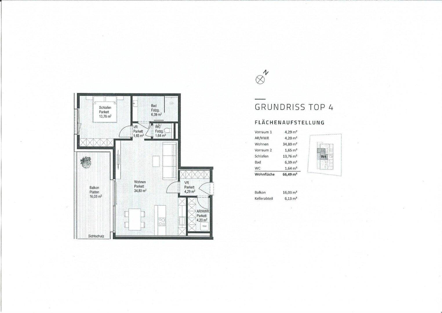 Grundriss der Wohnung Top 4 mit offenem Wohnbereich, Schlafzimmer, Bad, separatem WC und großem Balkon.