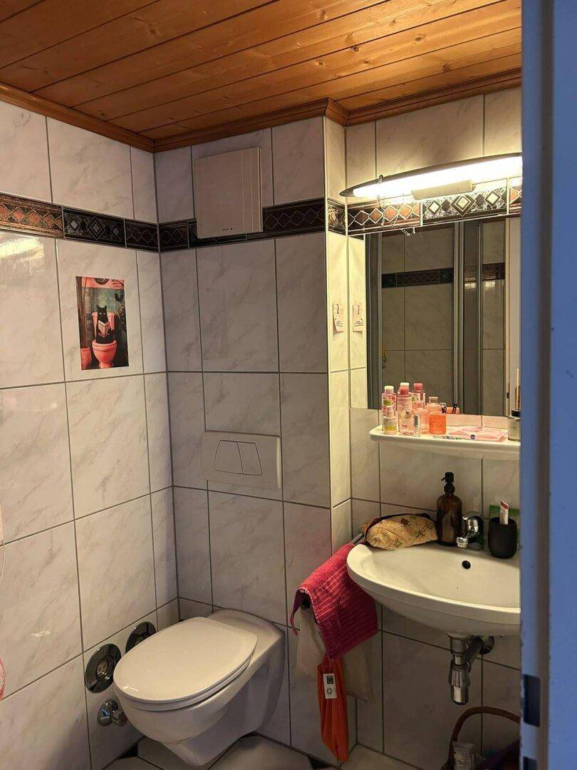 Badezimmer - Gemütliche 1,5 Zimmer Galeriewohnung direkt im Zentrum Miete Oberndorf bei Salzburg