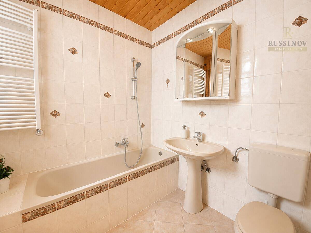 Badezimmer EG