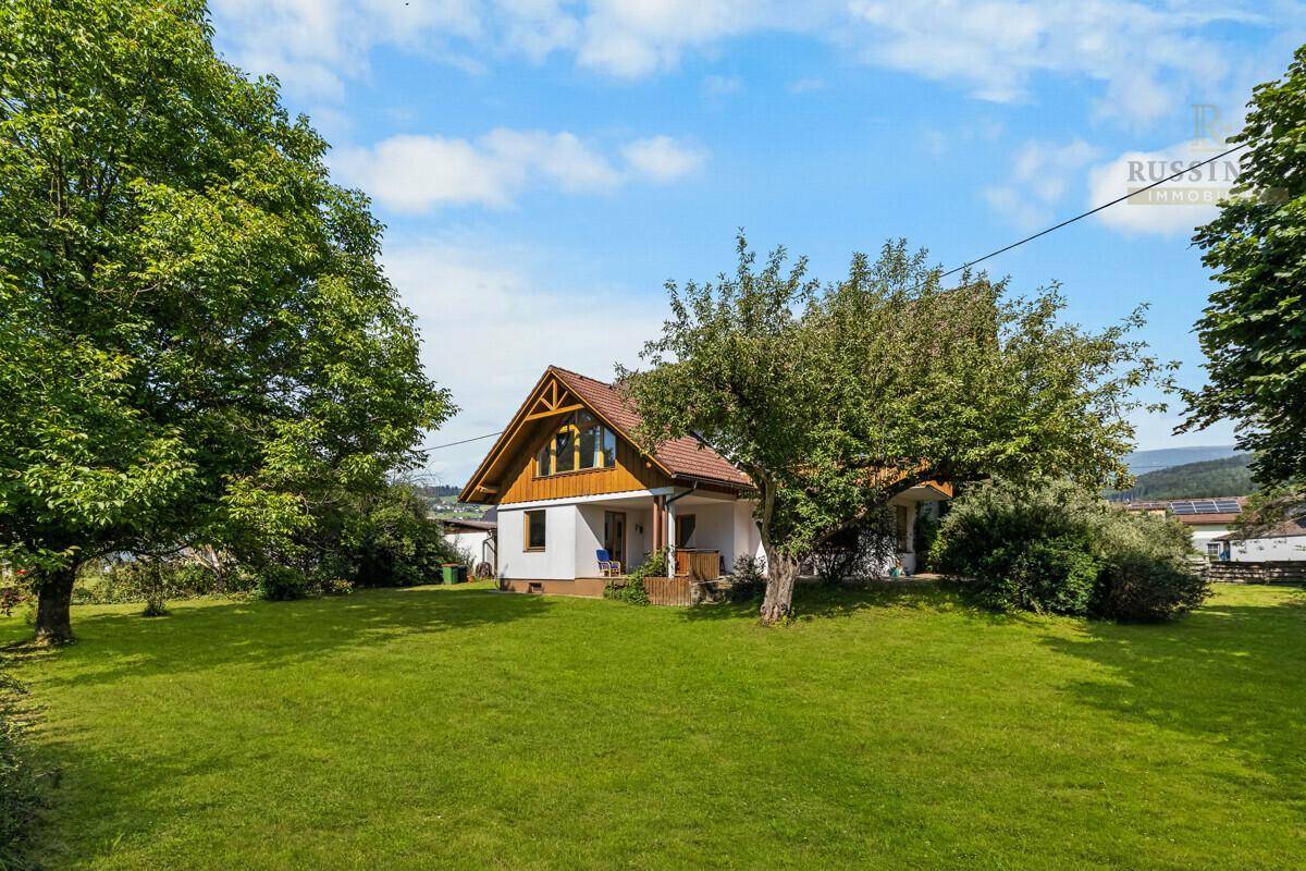 Großzügiges Ein- od. Zweifamilienhaus auf 1.500 m² Grundstück #Bergpanorma #Naturidylle – pohled 2