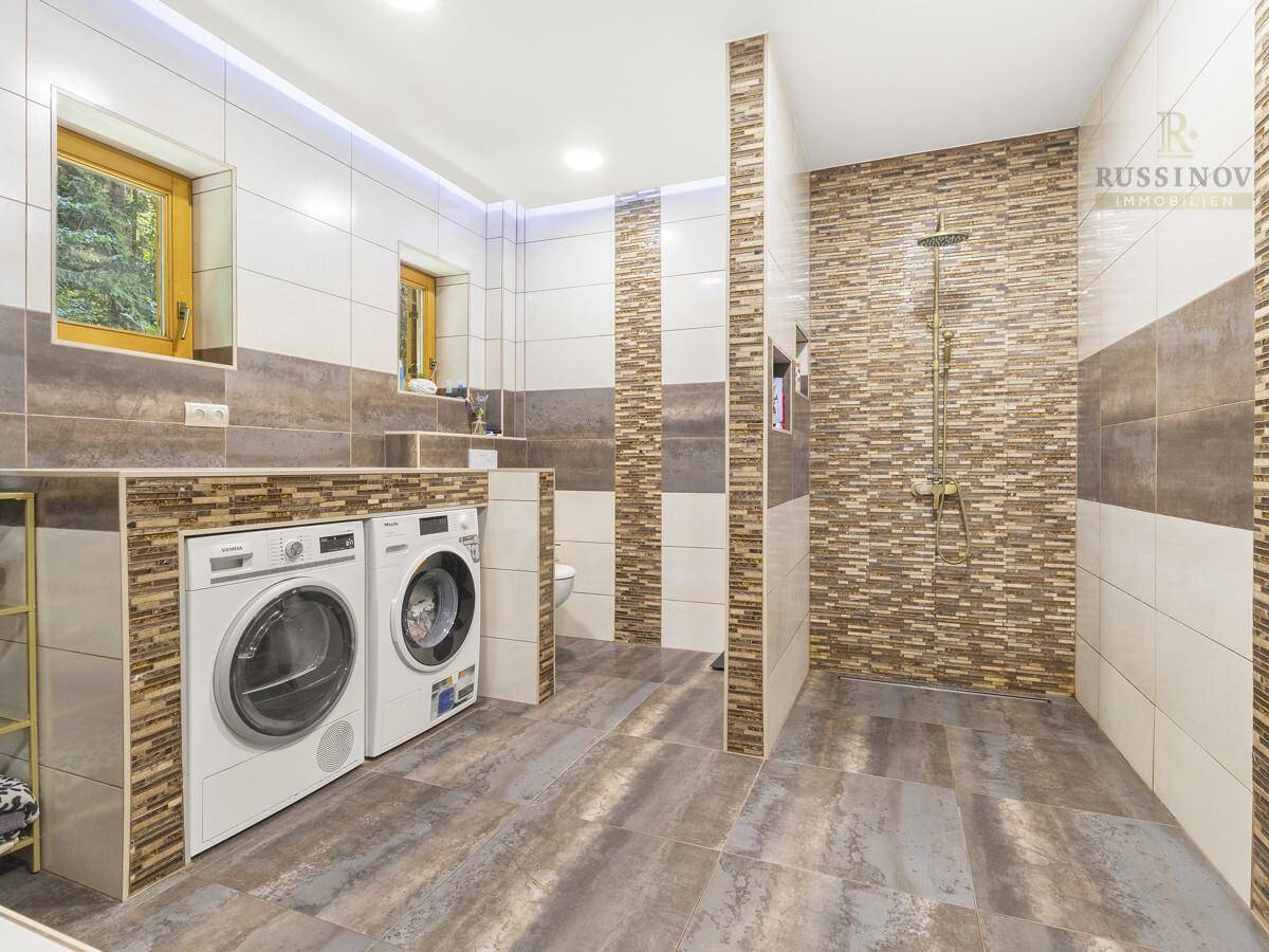 Badezimmer EG